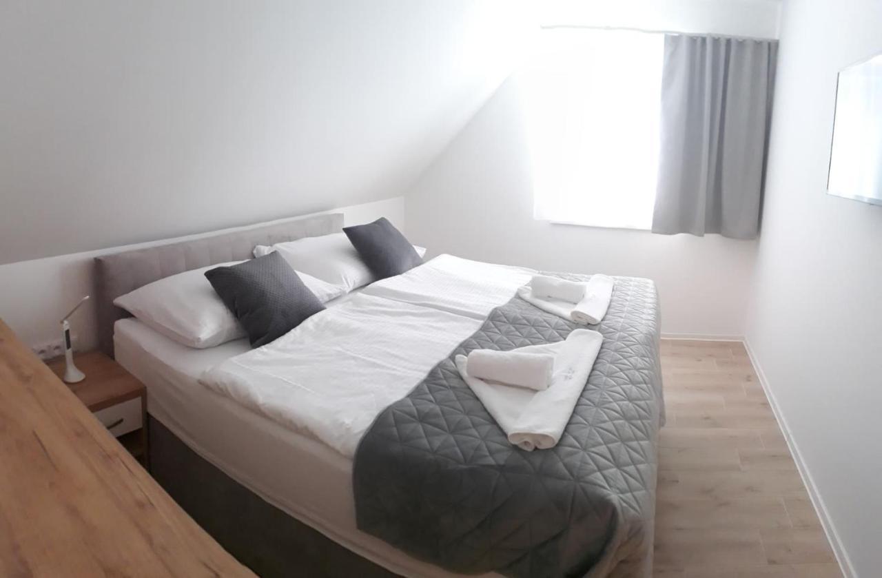 Apartmanovy Dum Na Kolonade レドニツェ エクステリア 写真